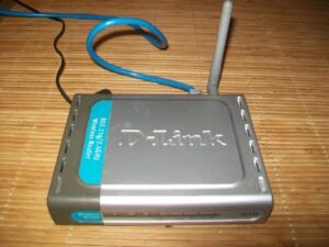 D-Link wireless router with an external antenna, labeled for 802.11g and 2.4GHz WiFi